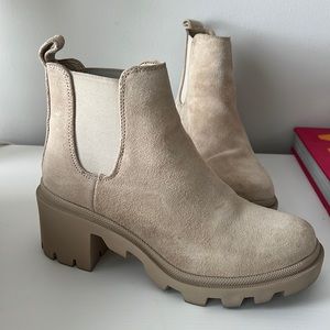 Steve Madden Hadlee Lug Sole Suede Size 6